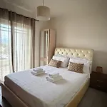 Apartament Babis House
