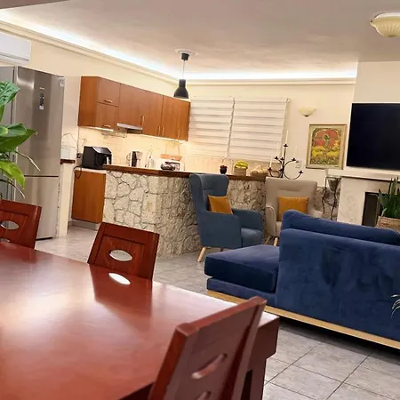 Babis House *