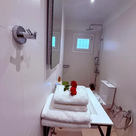 Babis House Apartmán *